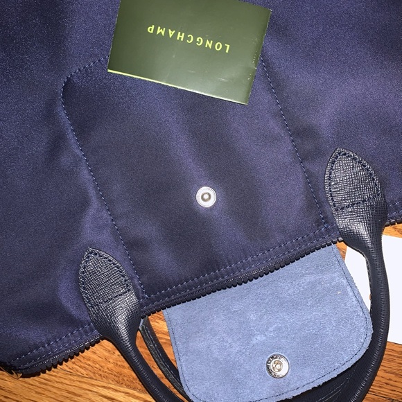 Longchamp - Picture 2 of 2